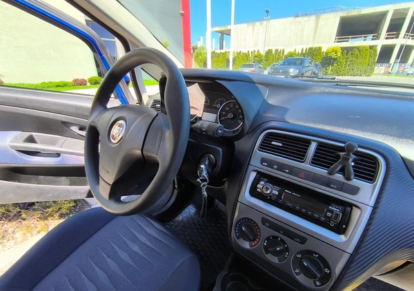 Fiat Punto cena 15500 przebieg: 60610, rok produkcji 2009 z Kraków małe 781